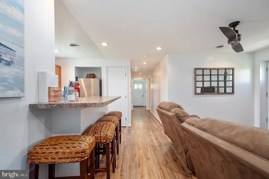 More Photos Of 7007 Evans Family Pl, Mineral Specialty For Lease