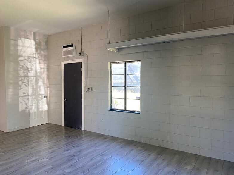More Photos Of 2227 W Fairbanks Ave, Winter Park Office For Lease
