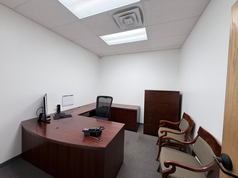 More Photos Of 13534 Floyd Cir, Dallas Light Manufacturing For Lease