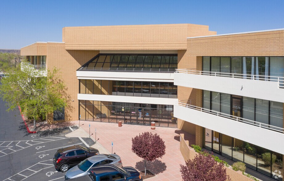More Photos Of 2929 Coors Blvd NW, Albuquerque Office For Lease