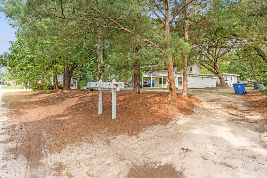 More Photos Of 401 Alder St, Myrtle Beach Apartments For Sale