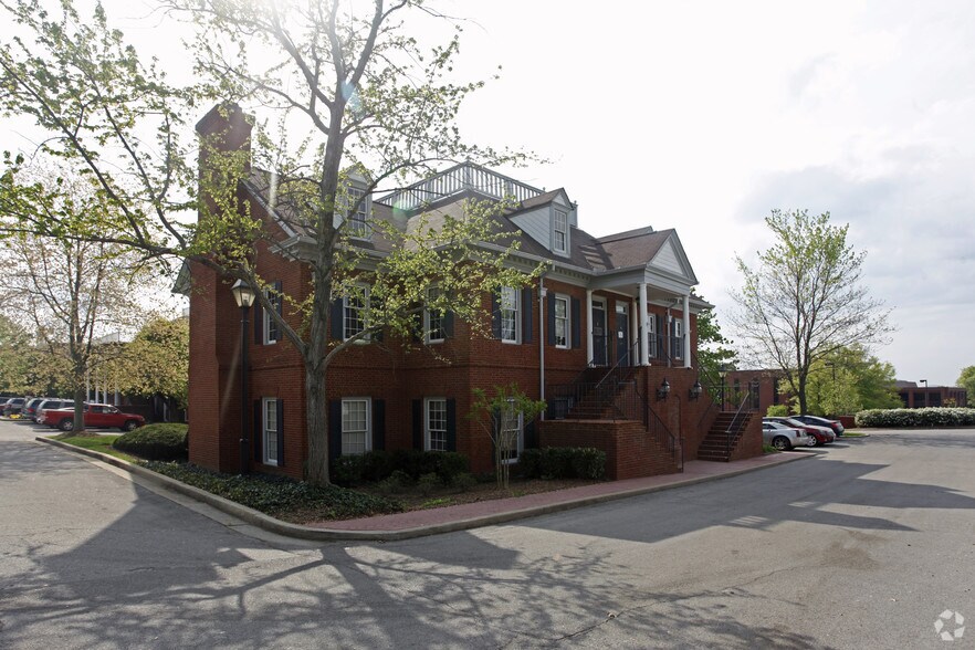 More Photos Of 5050 Thoroughbred Ln, Brentwood Office For Lease