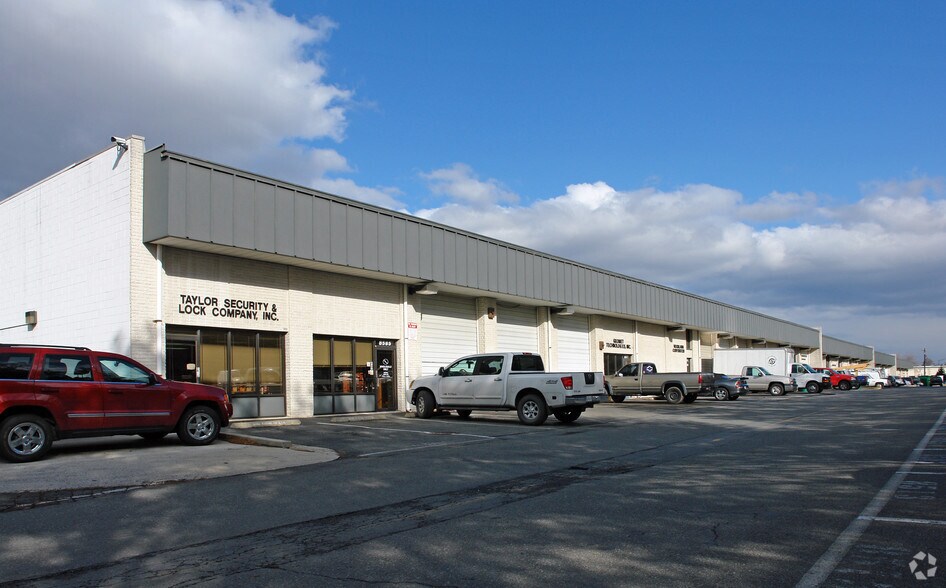 More Photos Of 8501-8585 Atlas Dr, Gaithersburg Warehouse For Sale
