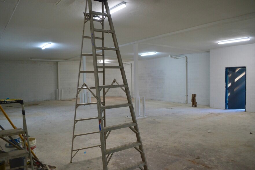 More Photos Of 9233 Charles Smith Ave, Rancho Cucamonga Flex For Sale