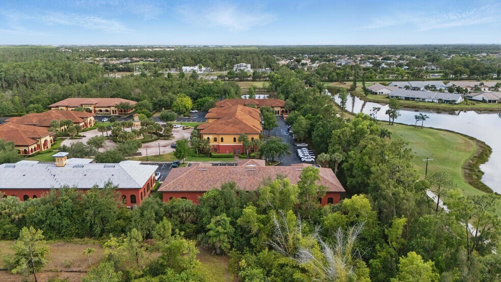 More Photos Of 13450 Parker Commons Blvd, Fort Myers Office For Sale