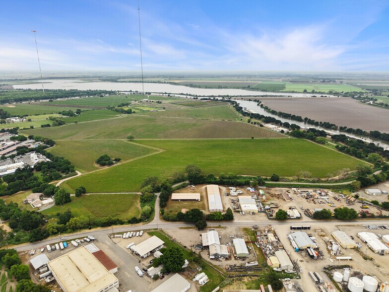 More Photos Of 1400 Old Levee rd, Walnut Grove Land For Sale