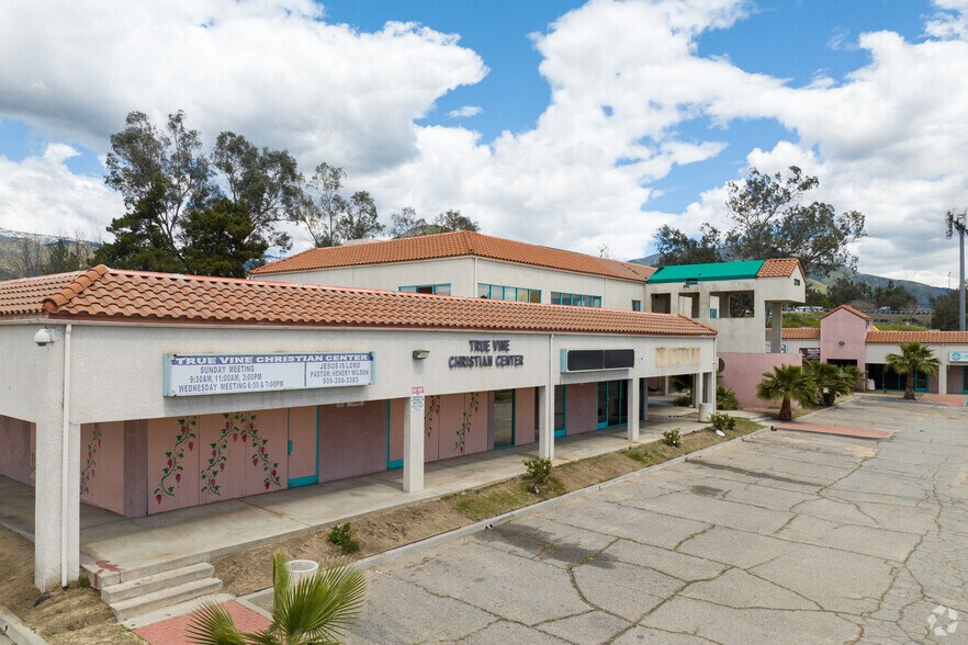 More Photos Of 2210 E Highland Ave, San Bernardino Storefront Retail Office For Sale