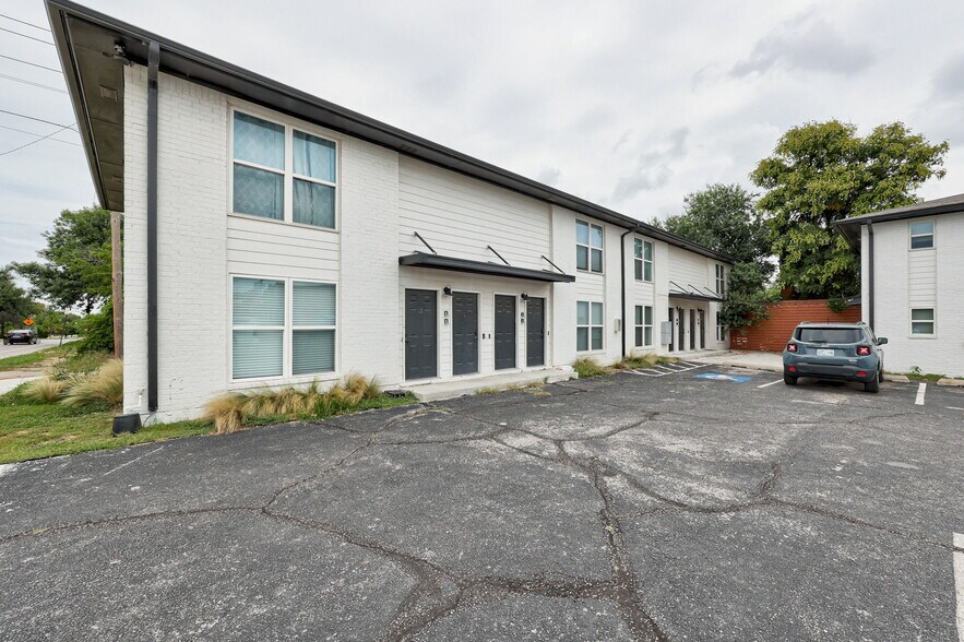 More Photos Of 735 NW 30th St, Oklahoma City Apartments For Sale