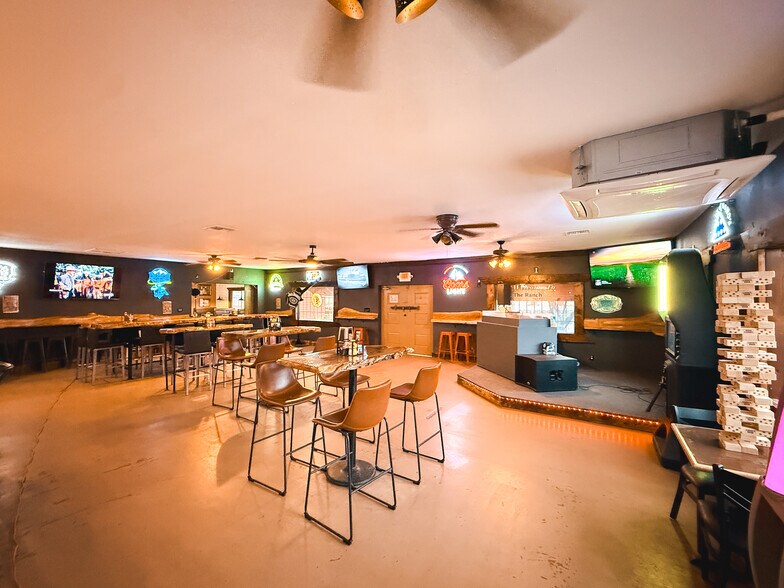 More Photos Of 4369 S US Highway 191, Safford Restaurant For Sale