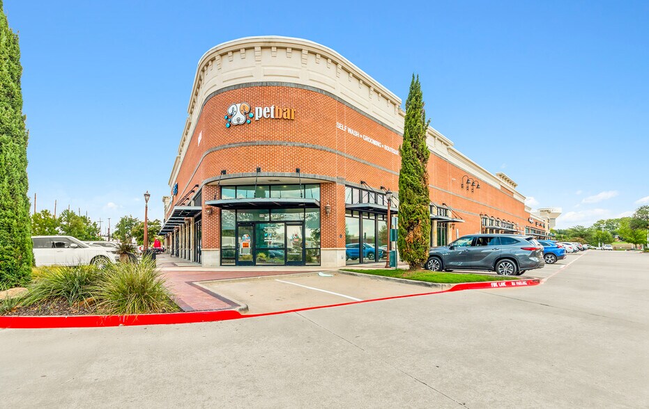 More Photos Of 5605 Colleyville Blvd, Colleyville Unknown For Lease