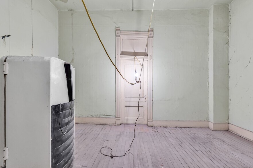 More Photos Of 111-117 Central Plz, Pueblo Storefront Retail Residential For Sale