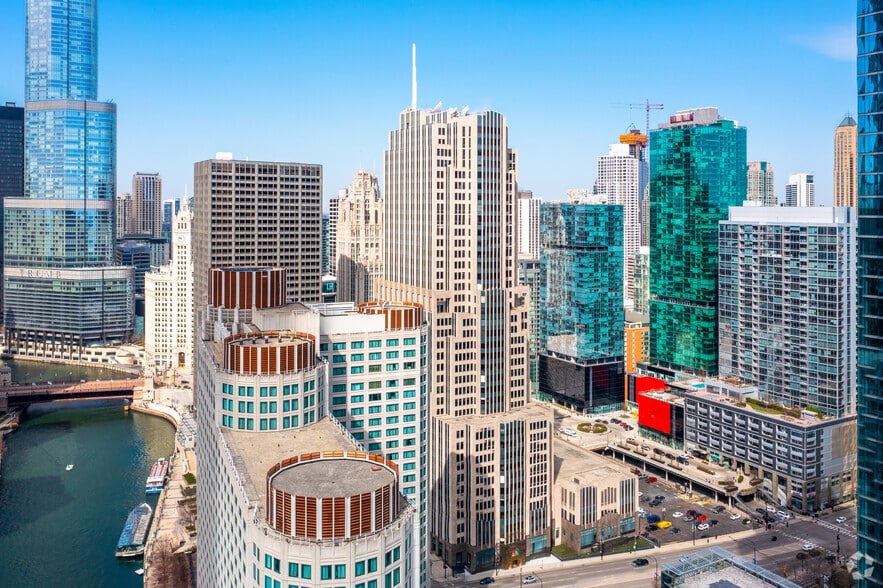 More Photos Of 455 N Cityfront Plaza Dr, Chicago Office For Lease