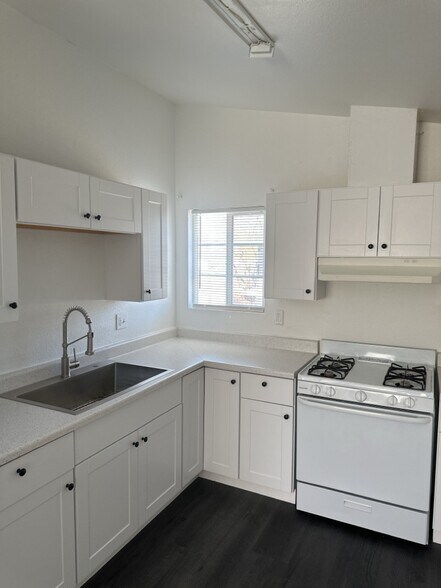 More Photos Of 3732-3736 Astoria St, Sacramento Apartments For Sale