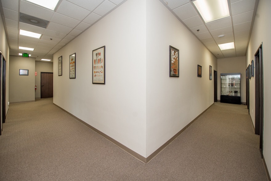 More Photos Of 537 Queensland Cir, Corona Loft Creative Space For Sale