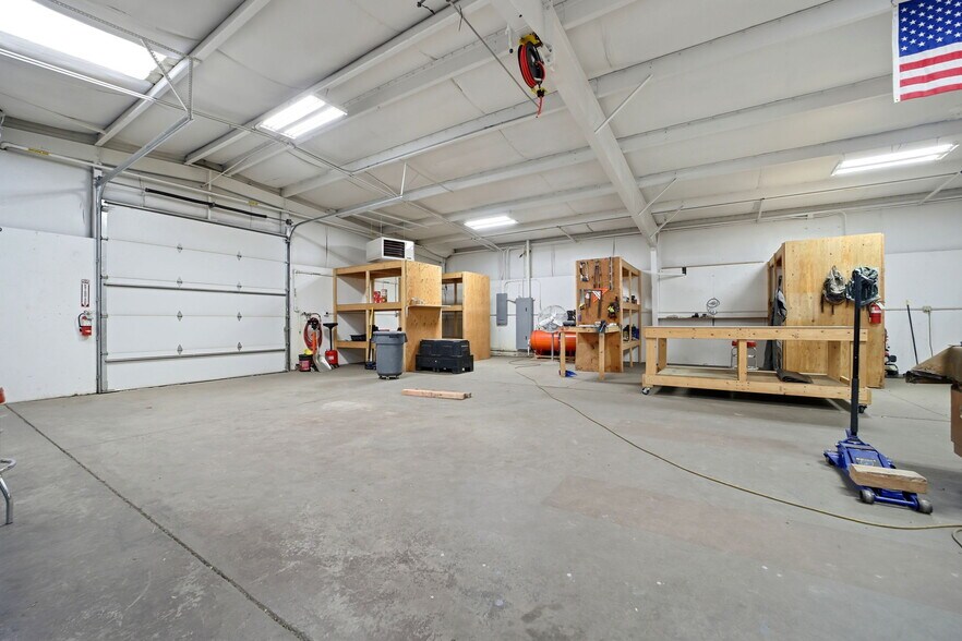 More Photos Of 114 5th St, Fowler Industrial For Lease
