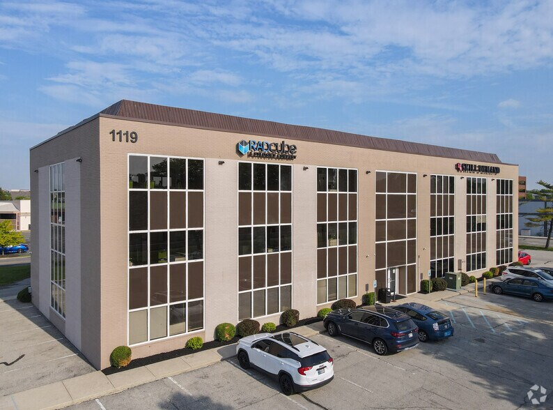 More Photos Of 1119 N Keystone Way, Carmel Medical For Lease