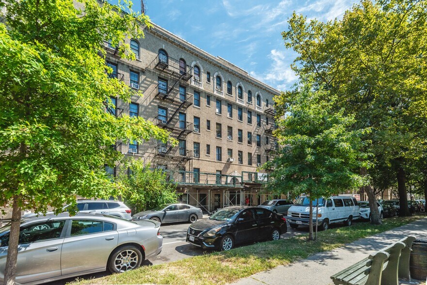 More Photos Of 85 E Mosholu Pky, Bronx Apartments For Sale