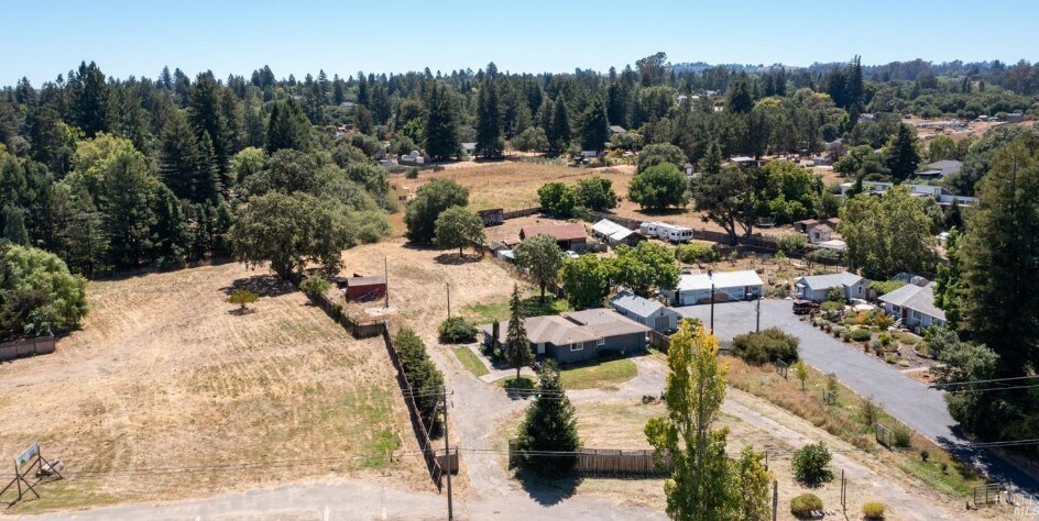 More Photos Of 1794 Hwy 116 S 1794 Hwy 116 S, Sebastopol Flex For Sale