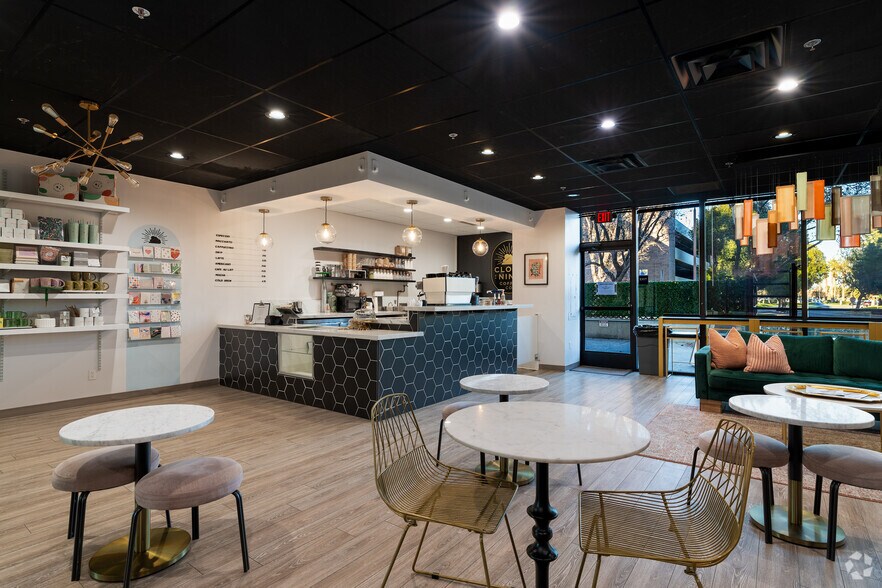 More Photos Of 5060 California Ave, Bakersfield Unknown For Lease