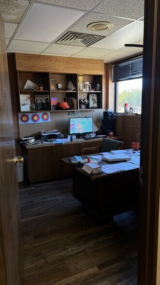 More Photos Of 615 E Oklahoma Ave, Enid Office For Sale