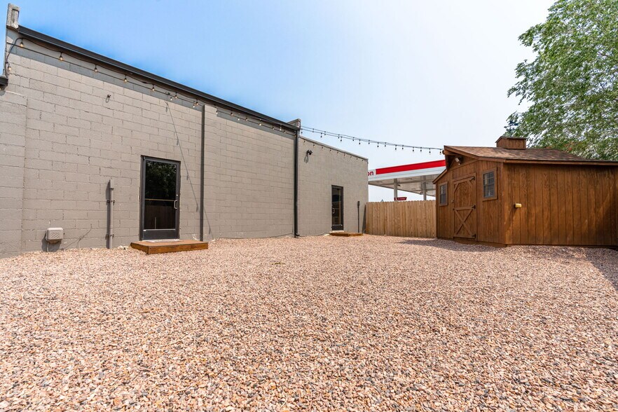 More Photos Of 402 W Royal Gorge Blvd, Canon City Freestanding For Sale