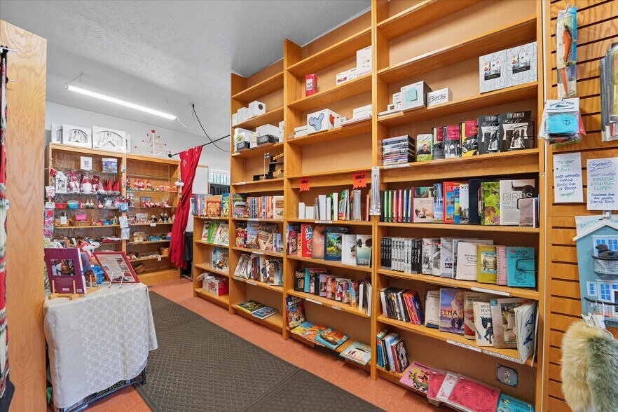 More Photos Of 316 High St, Fairport Harbor Storefront For Sale