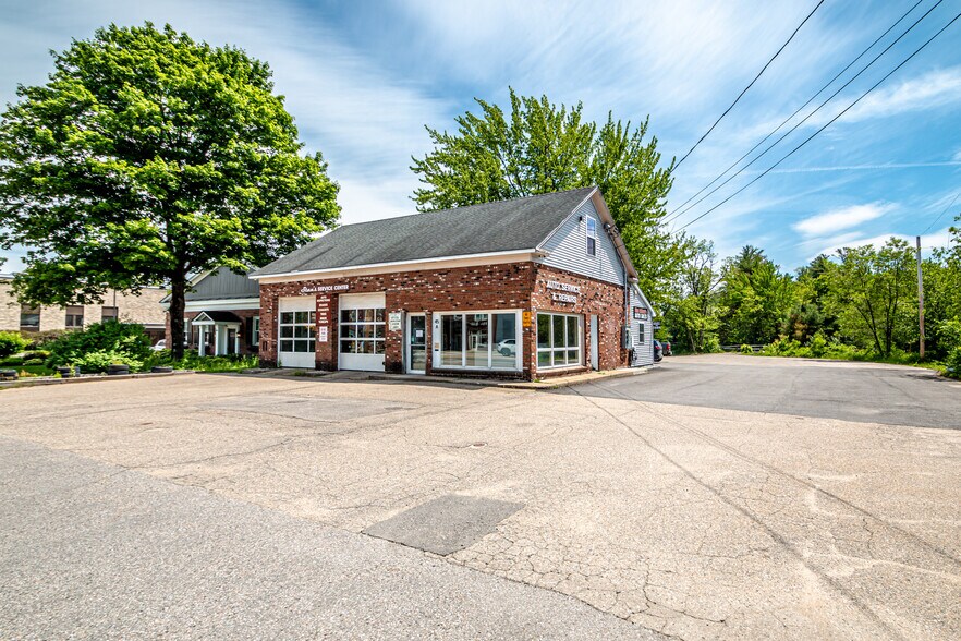 More Photos Of 45 Main St, Conway Auto Repair For Sale