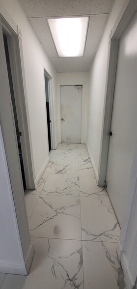 More Photos Of 2100 NW 93rd Ave, Miami Warehouse For Sale