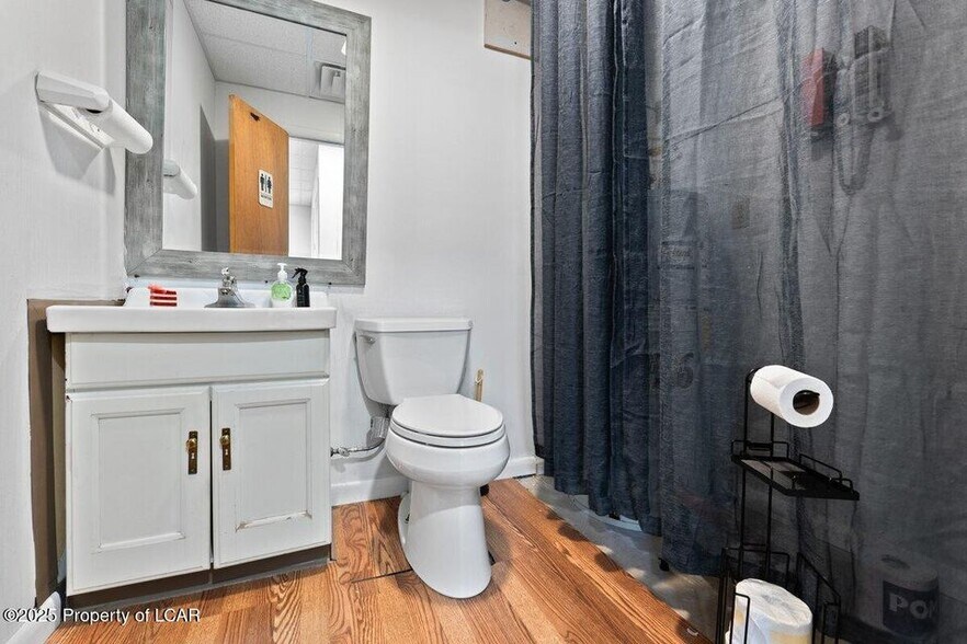 More Photos Of 750 Main Rd, Shavertown Freestanding For Sale