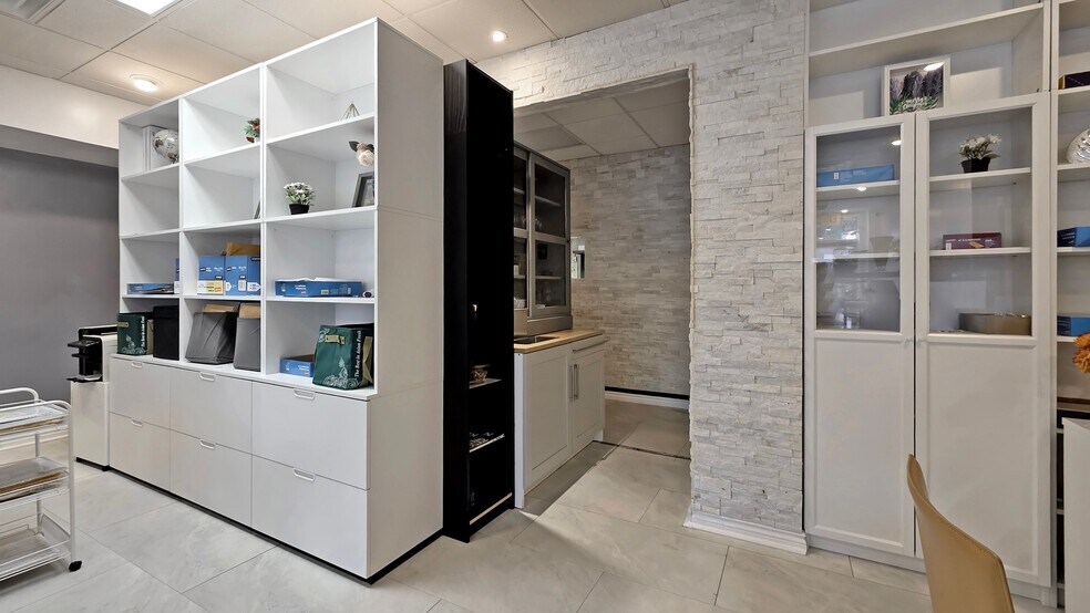 More Photos Of 1784 Jane St, Toronto Storefront Retail Office For Sale