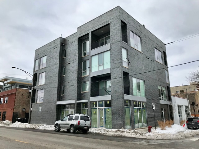 More Photos Of 504 N Hermitage Ave, Chicago Apartments For Lease