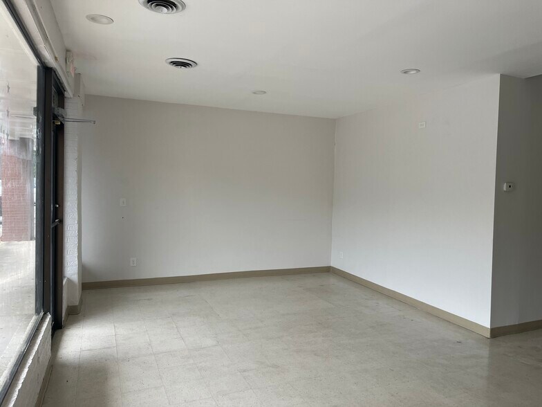 More Photos Of 4975 Highway 78, Lilburn Unknown For Lease