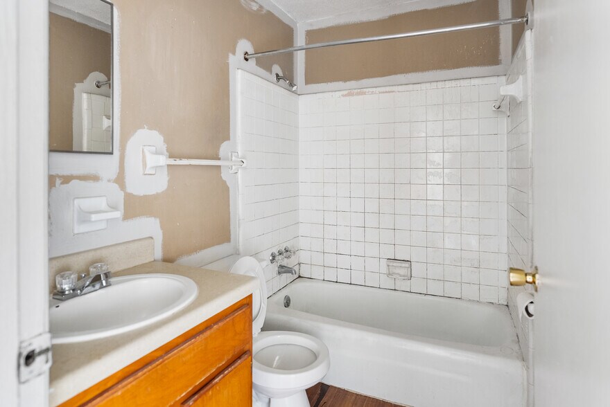 More Photos Of 1920 Florida St, Memphis Apartments For Sale