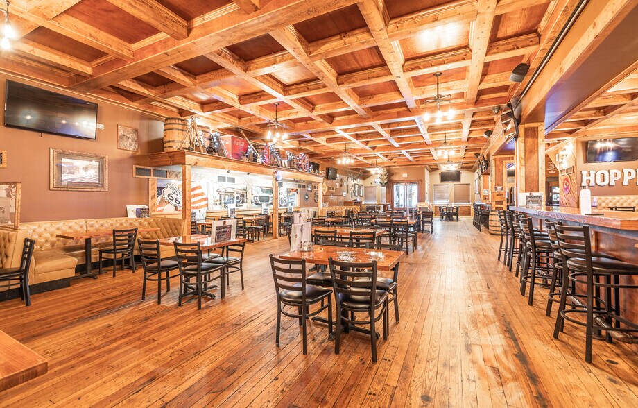More Photos Of 717 N Pine St, Rolla Restaurant For Sale