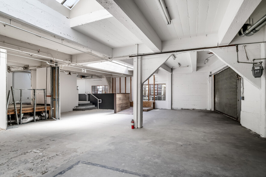 More Photos Of 245 S Van Ness Ave, San Francisco Warehouse For Lease