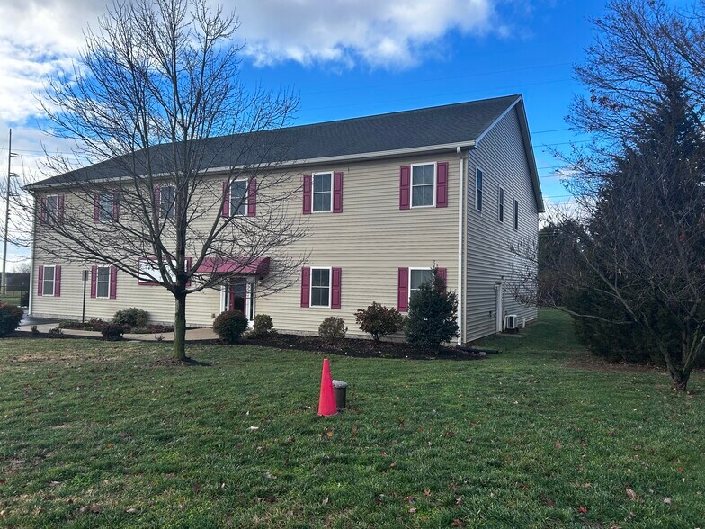 More Photos Of 6008 Fair Oaks Dr, Frederick Flex For Lease