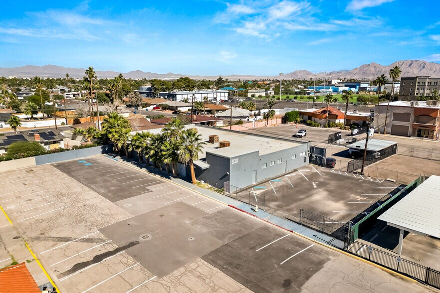 More Photos Of 830 E Sahara Ave, Las Vegas Office For Sale