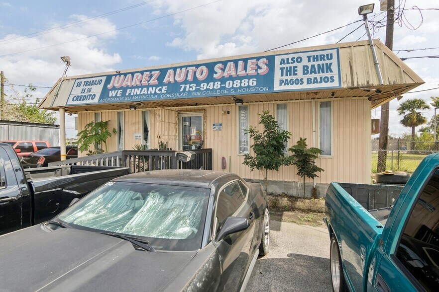More Photos Of 508 College Ave, South Houston Auto Repair For Sale