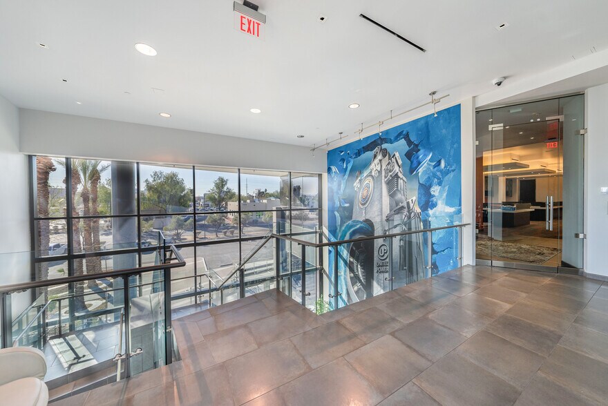 More Photos Of 2960 W Sahara Ave, Las Vegas Office For Lease