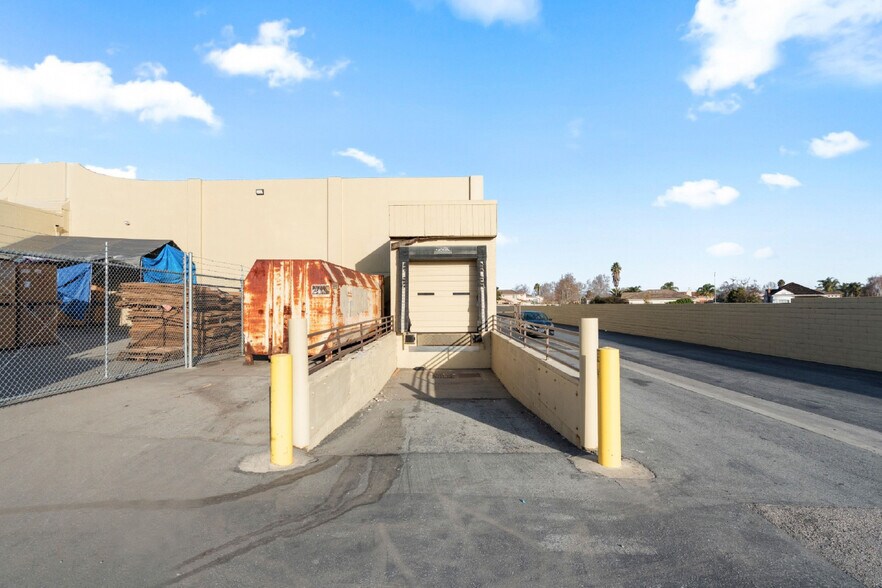 More Photos Of 1701 Airline Hwy, Hollister Freestanding For Lease