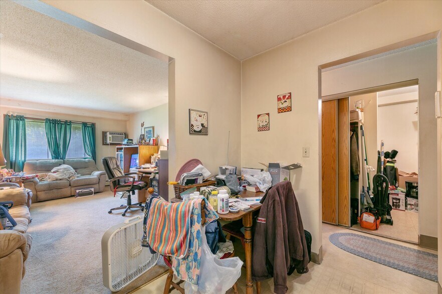 More Photos Of 23 Neptune St N, Cosmos Apartments For Sale