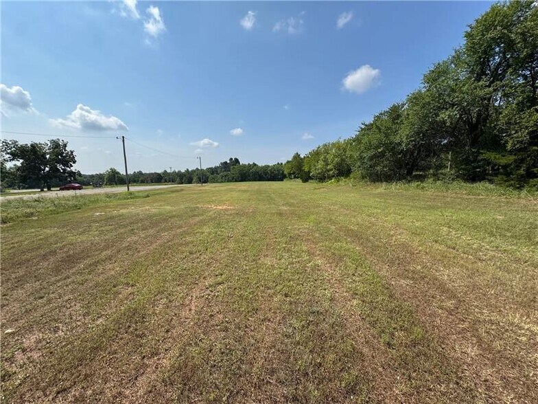 More Photos Of 7320 E 6th Ave, Stillwater Freestanding For Sale