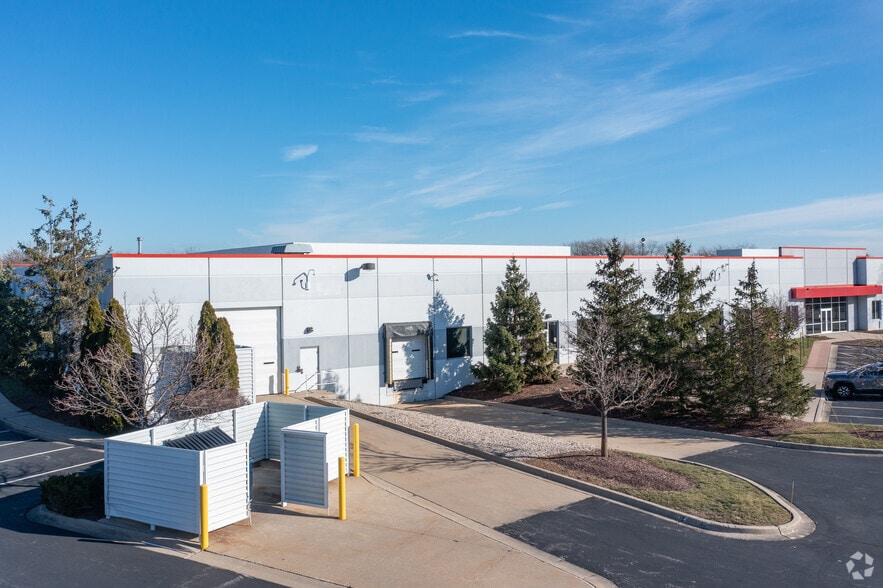 More Photos Of 10100 Woodward Ave, Woodridge Warehouse For Sale