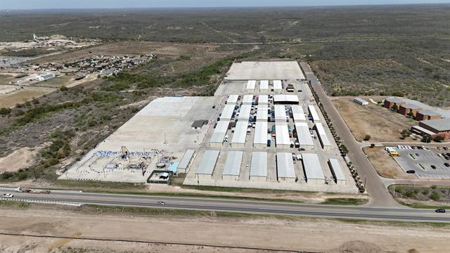 More Photos Of 102 Camino Nuevo, Laredo Warehouse For Sale
