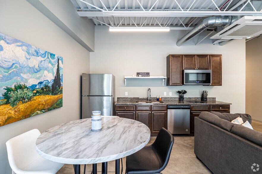More Photos Of 603 East St, Parkville Multifamily For Sale
