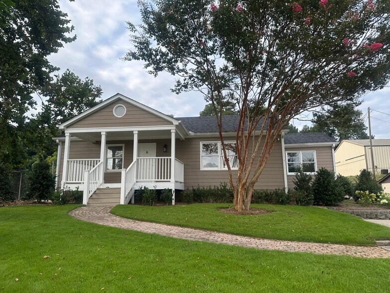 Primary Photo Of 3205 Pipe Line Rd, Vestavia Storefront Retail Office For Lease
