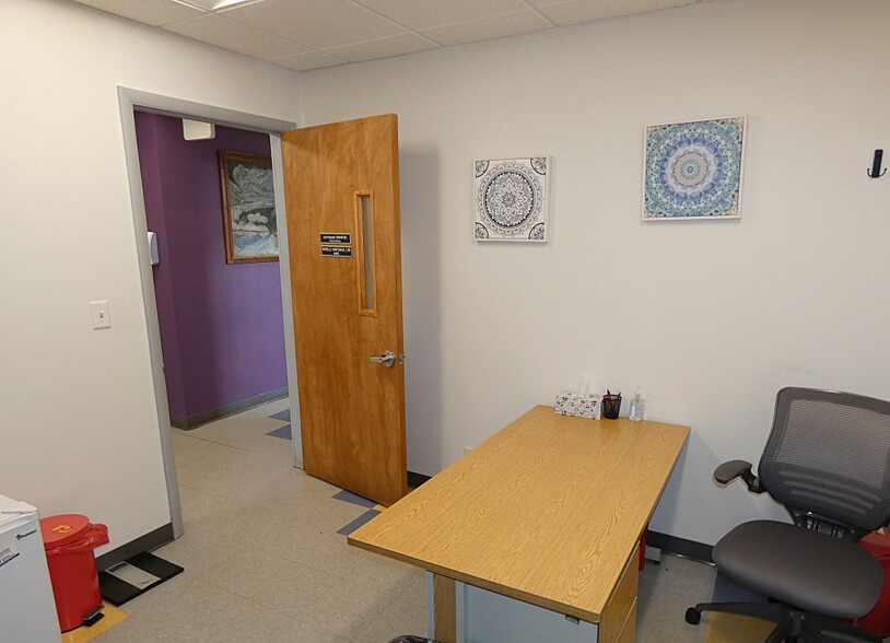 More Photos Of 2495 Elmwood Ave, Buffalo Office For Sale