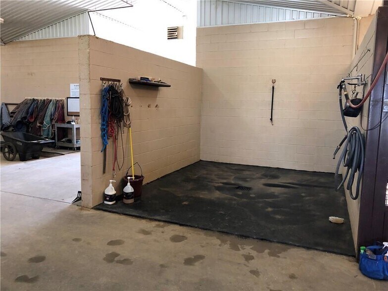 More Photos Of 1000 & 1019 Spring Hill Rd, Aubrey Land For Sale