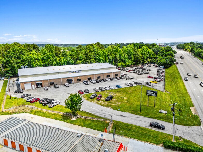 More Photos Of 3133 Wade Hampton Blvd, Taylors Auto Repair For Sale