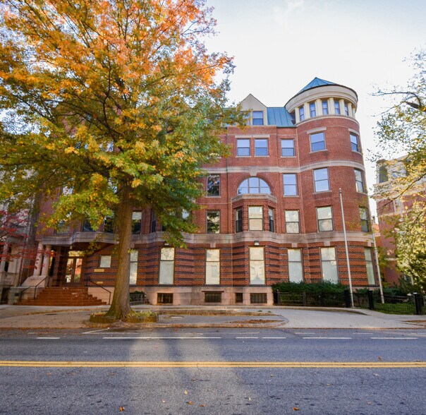 More Photos Of 1615 New Hampshire Ave NW, Washington Office Residential For Sale